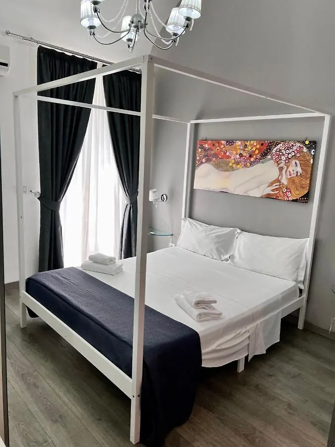 Duca Di Uzeda Bed And Breakfast Catania Italy